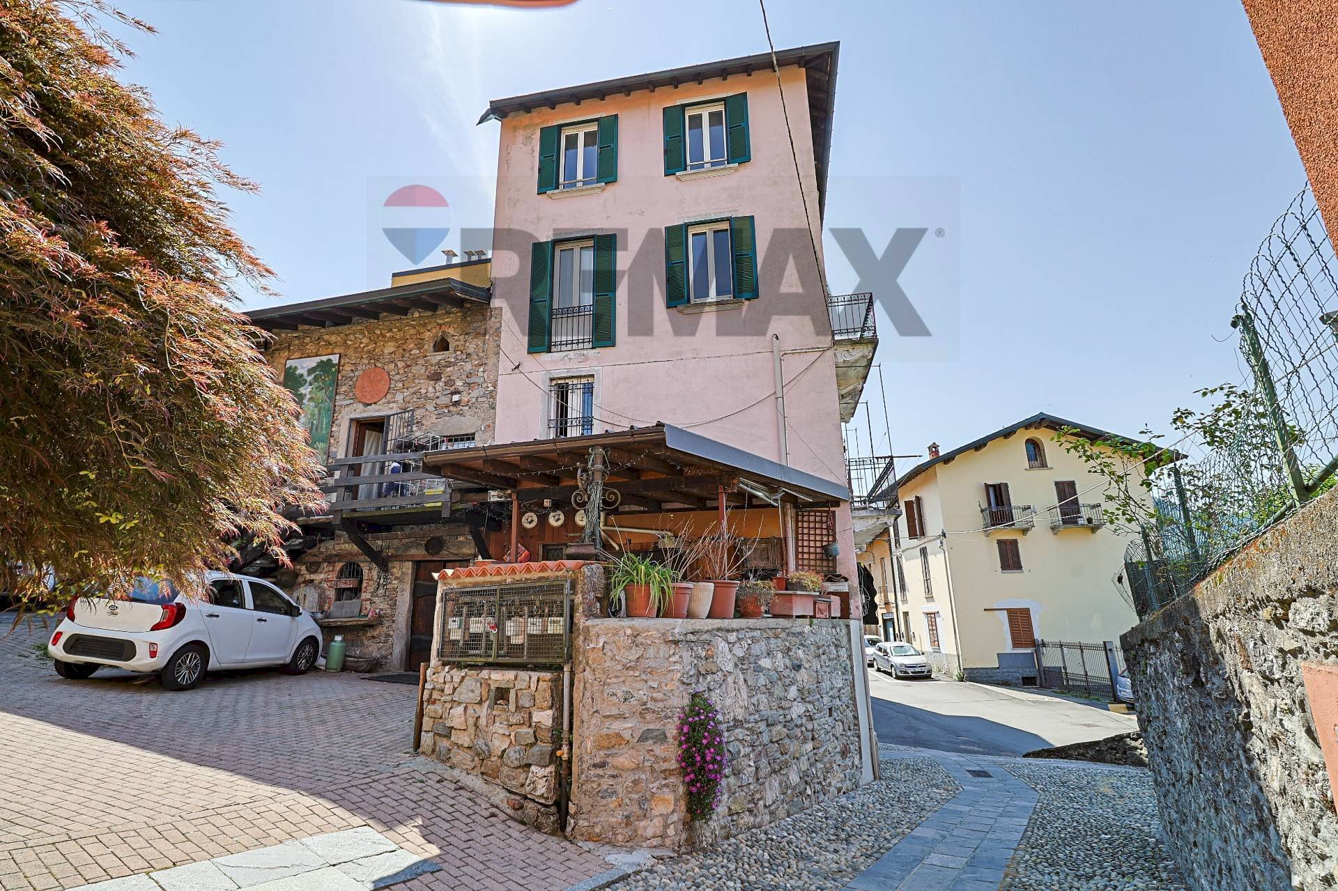 Casa all\'aperto - Casa semi indipendente Via Sabotino
 
3, Cunardo - foto 1