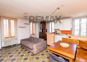 Sala da pranzo - Semi-detached house Via Sabotino
 
3, Cunardo - photo 17