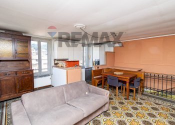 Sala da pranzo - Casa semi indipendente Via Sabotino
 
2/3, Cunardo - foto 16