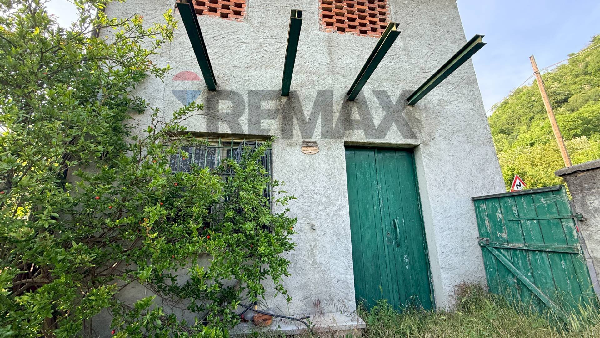 Casa all\'aperto - Terreno agricolo via mazzini
16, Sangiano - foto 3