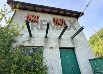Casa all\'aperto - Terreno agricolo via mazzini
16, Sangiano - foto 2