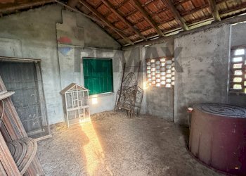 Stanza vuota - Terreno agricolo via mazzini
16, Sangiano - foto 12