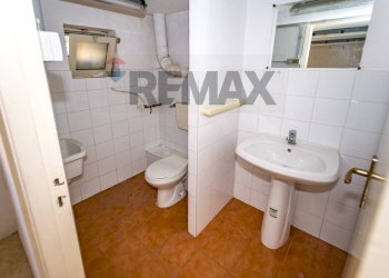 Bagno - Negozio Viale Leonardo Da Vinci
 
19, Palermo - foto 9
