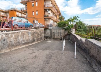 Edificio all\'aperto - Laboratorio Via Mizar
 
8, Catania - foto 15