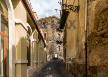 Edificio all\'aperto - Casa semi indipendente Piazza Sant'Antonio
 
9, Castiglione di Sicilia - foto 2