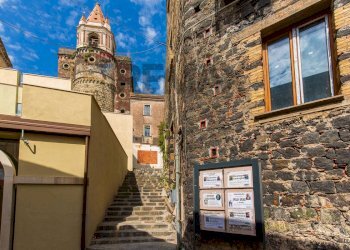 Edificio all\'aperto - Casa semi indipendente Piazza Sant'Antonio
 
9, Castiglione di Sicilia - foto 3