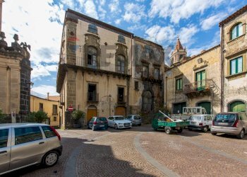 Edificio all\'aperto - Casa semi indipendente Piazza Sant'Antonio
 
9, Castiglione di Sicilia - foto 4