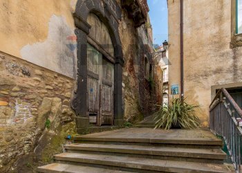 Edificio all\'aperto - Casa semi indipendente Piazza Sant'Antonio
 
9, Castiglione di Sicilia - foto 5
