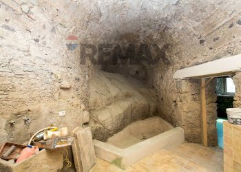 Bagno - Casa semi indipendente Piazza Sant'Antonio
 
9, Castiglione di Sicilia - foto 46