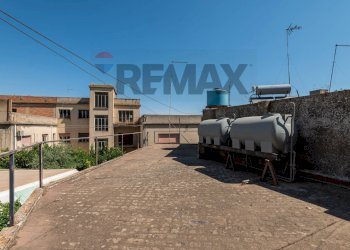 Terrazza - Apartment Via Santa Maria Di Gesù
 
66, Caltagirone - photo 10