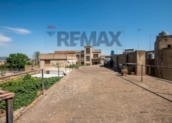 Terrazza - Apartment Via Santa Maria Di Gesù
 
66, Caltagirone - photo 17