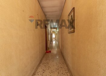 Hall / corridoio - Apartment Via Santa Maria Di Gesù
 
66, Caltagirone - photo 25