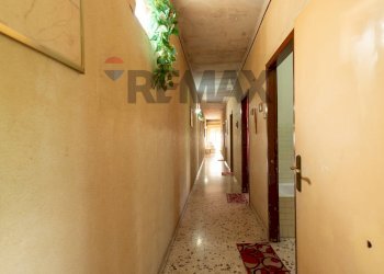 Hall / corridoio - Apartment Via Santa Maria Di Gesù
 
66, Caltagirone - photo 34
