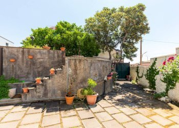 Terrazza - Villa Vicolo Rosa
 
1, Tremestieri Etneo - photo 3