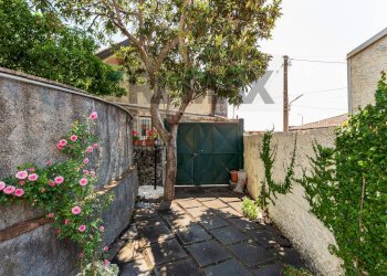 Giardino - Villa Vicolo Rosa
 
1, Tremestieri Etneo - photo 5