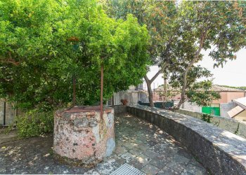 Giardino - Villa Vicolo Rosa
 
1, Tremestieri Etneo - photo 10