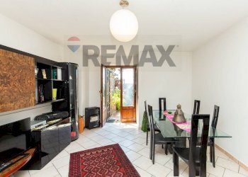 Sala da pranzo - Villa Vicolo Rosa
 
1, Tremestieri Etneo - photo 16