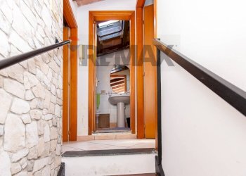 Scale - Villa Vicolo Rosa
 
1, Tremestieri Etneo - photo 34
