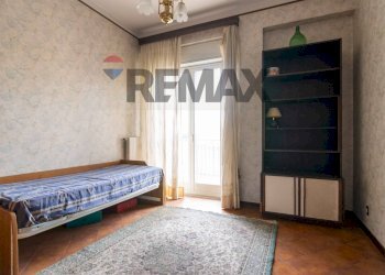 Camera / camera da letto - Four-room apartment Via della Regione
35, San Giovanni la Punta - photo 17