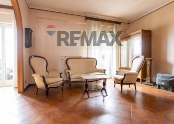 Soggiorno - Four-room apartment Via della Regione
35, San Giovanni la Punta - photo 24