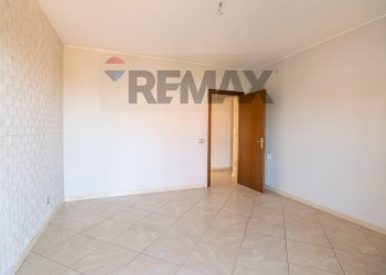 Stanza vuota - Trilocale Vico Olivella
 
13, Camporotondo Etneo - foto 10