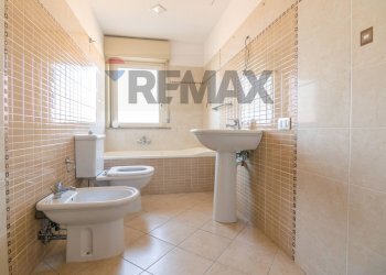 Bagno - Trilocale Vico Olivella
 
13, Camporotondo Etneo - foto 21