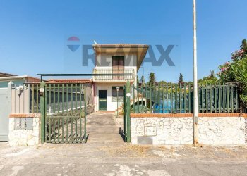 Casa all\'aperto - Trilocale Via Alosa
 
10, Catania - foto 2