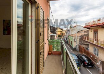 Balcone - Trilocale Via Napoli
 
7, Gravina di Catania - foto 1