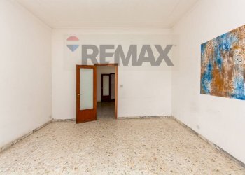 Stanza vuota - Trilocale Via Napoli
 
7, Gravina di Catania - foto 10