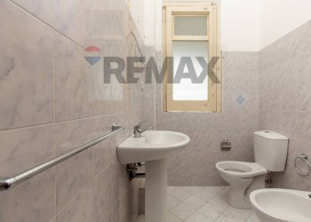 Bagno - Trilocale Via Napoli
 
7, Gravina di Catania - foto 16