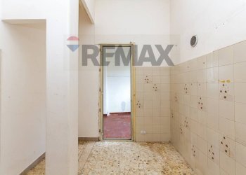 Stanza vuota - Trilocale Via Napoli
 
7, Gravina di Catania - foto 17