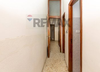 Hall / corridoio - Trilocale Via Napoli
 
7, Gravina di Catania - foto 19