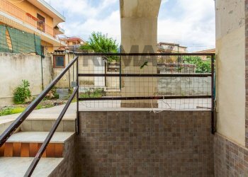 Balcone - Trilocale Via Napoli
 
7, Gravina di Catania - foto 15