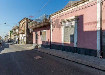 Edificio all\'aperto - Casa indipendente Via Etnea
 
267, Gravina di Catania - foto 23