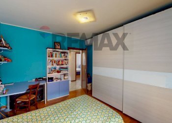 Camera / camera da letto - Appartamento Piazza Pasolini
 
10, Pessano con Bornago - foto 19
