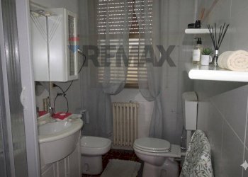 Bagno - Four-room apartment Via delle Mura Castellane
 
2, Laterina Pergine Valdarno - photo 9