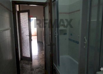 Bagno - Four-room apartment Via delle Mura Castellane
 
2, Laterina Pergine Valdarno - photo 10