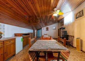 Sala da pranzo - Semi-detached house Terranuova Bracciolini - photo 26