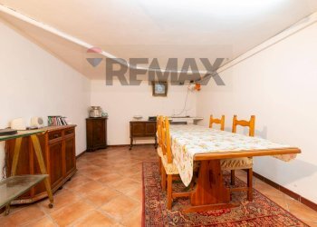 Sala da pranzo - Semi-detached house Terranuova Bracciolini - photo 27