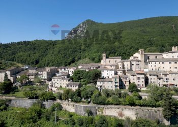 Vista delle montagne - Casa semi indipendente Via Annibalcaro
 
4, Serra San Quirico - foto 28