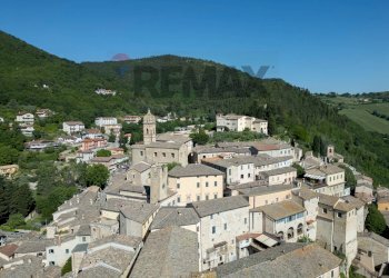 Vista delle montagne - Casa semi indipendente Via Annibalcaro
 
4, Serra San Quirico - foto 30