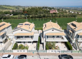 Casa all\'aperto - Quadrilocale Via casale vecchio
 
36, Mondolfo - foto 4