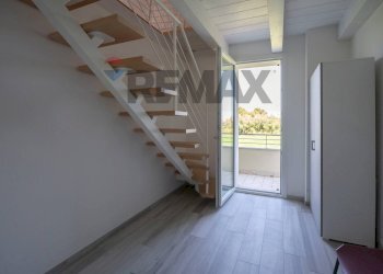 Scale - Quadrilocale Via casale vecchio
 
36, Mondolfo - foto 33