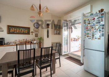 Sala da pranzo - Apartment Via Galilei
 
2, Falconara Marittima - photo 10