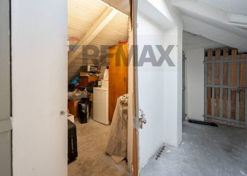 Hall / corridoio - Apartment Via Galilei
 
2, Falconara Marittima - photo 37