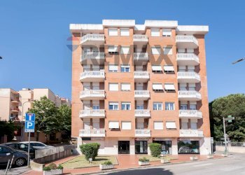 Edificio all\'aperto - Apartment Via Galilei
 
2, Falconara Marittima - photo 42
