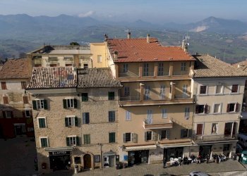 Edificio all\'aperto - Three-room apartment Via Roma
 
6, Cupramontana - photo 17