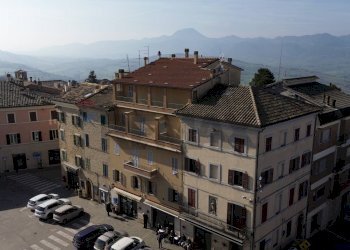 Edificio all\'aperto - Three-room apartment Via Roma
 
6, Cupramontana - photo 22