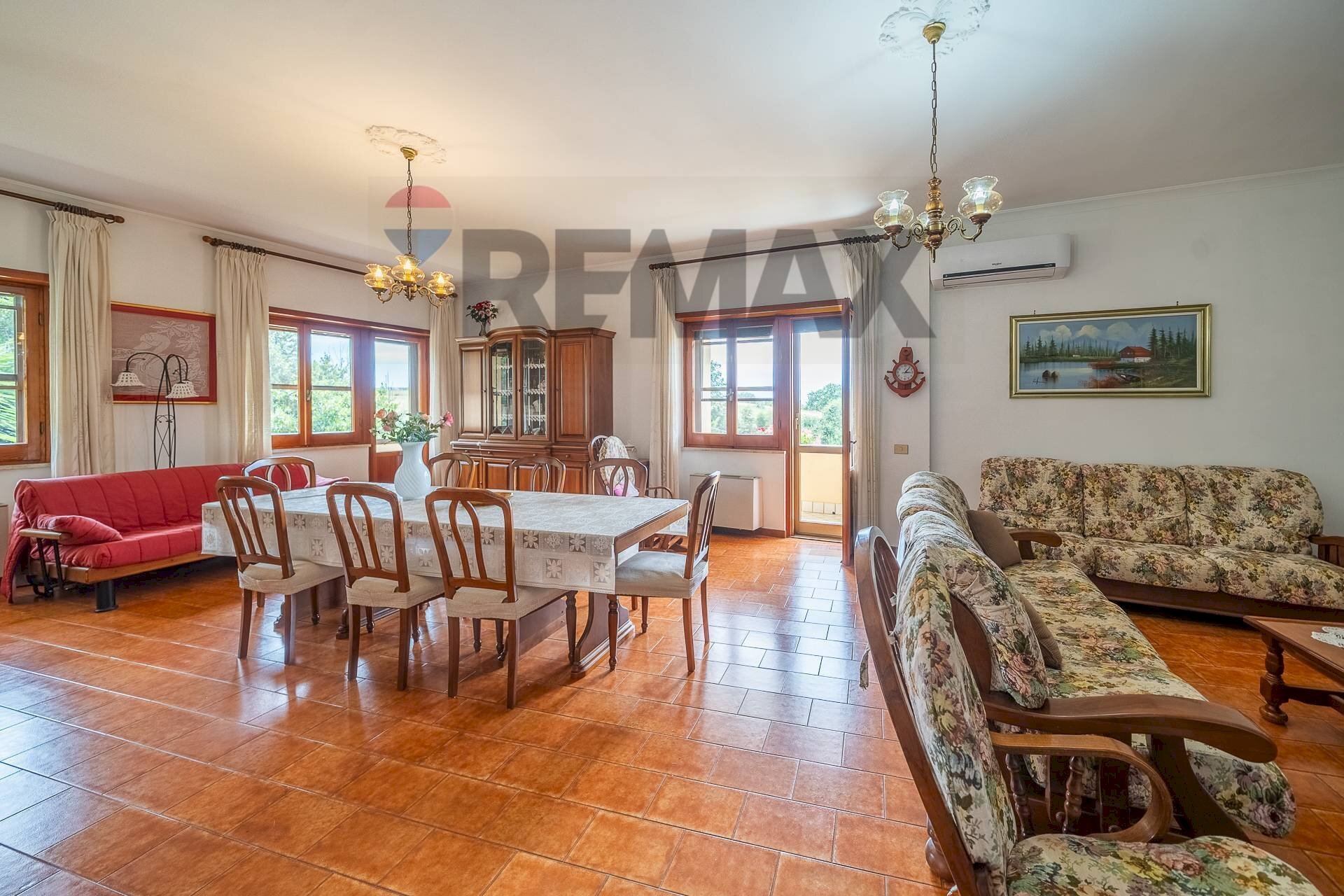 Sala da pranzo - Villa via della castagnetta
38, Ardea - foto 2