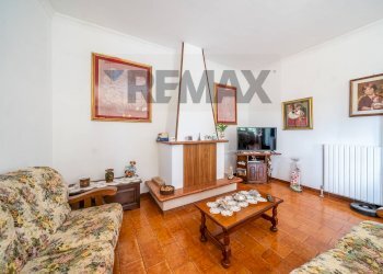 Soggiorno - Villa via della castagnetta
 
38, Ardea - foto 4